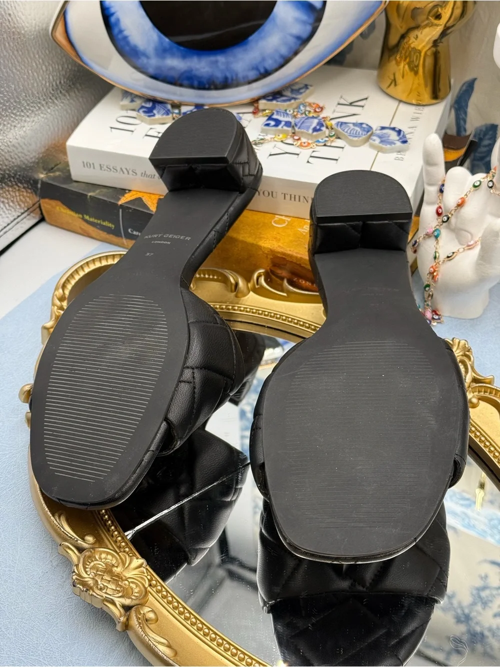 🆕 KURT GEIGER LONDON 🧿 NWOB Black Kensington Quilted Block Heel Sandal, Sz37 7